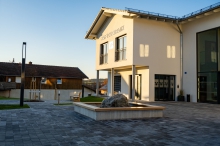 Geschäftsstelle Mitterskirchen, Schulstraße 5, 84335 Mitterskirchen Geschäftsstelle Mitterskirchen, Schulstraße 5, 84335 Mitterskirchen